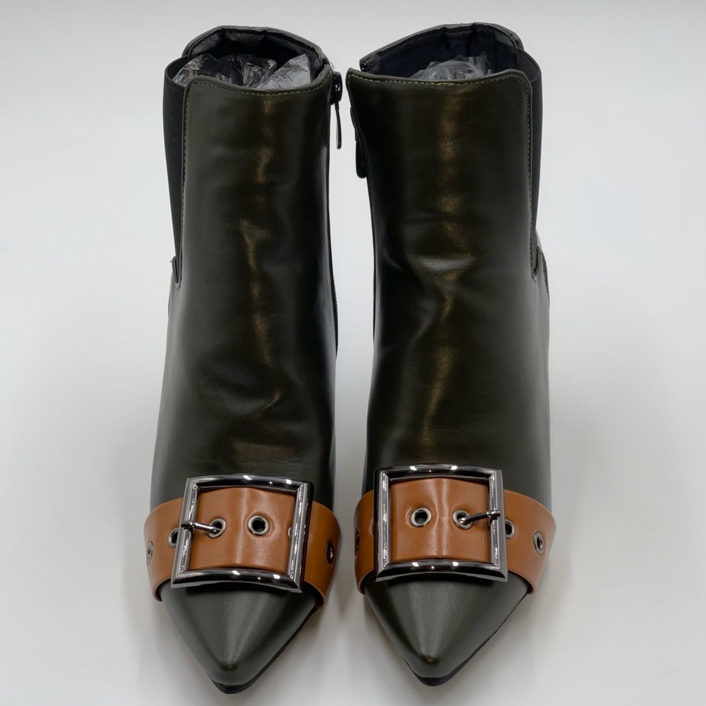 🆕 Buckle Decor Pyramid Boots - Picture 4 of 10